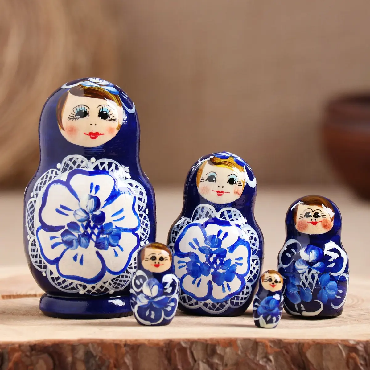 Матрёшка деревянная Гжель 5-кукольная 9.5-11 см разноцветная
