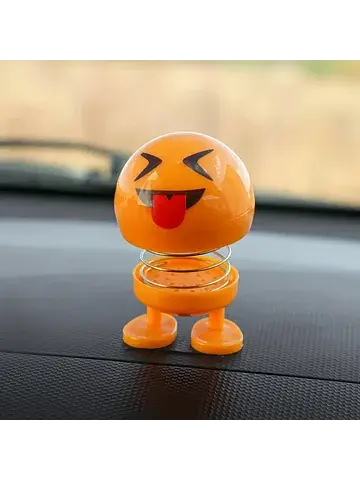 Игрушка на панель автомобиля