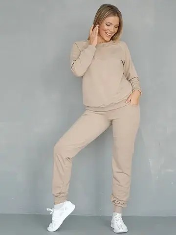 Костюм спортивные