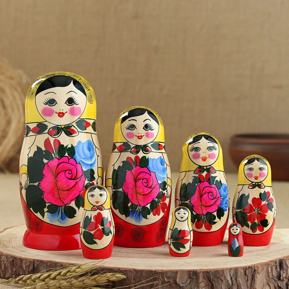 Матрёшка Хохломская роспись Семёновская 7-кукольная разноцветная