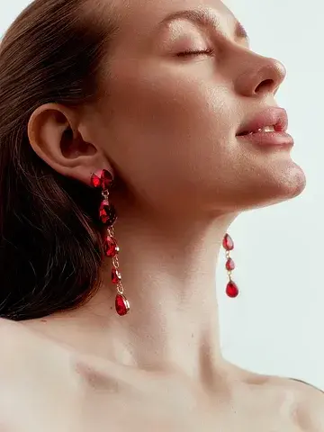 Серьги висячие со стразами