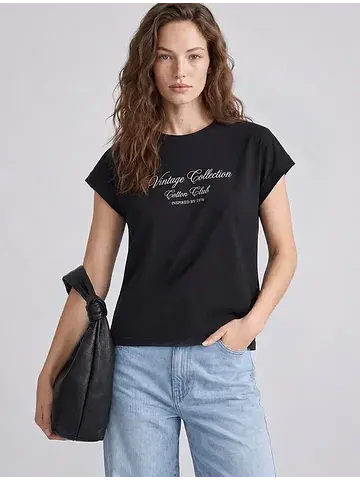 Футболка VILATTE