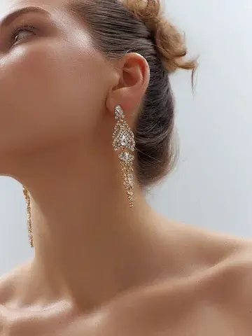 Серьги висячие со стразами