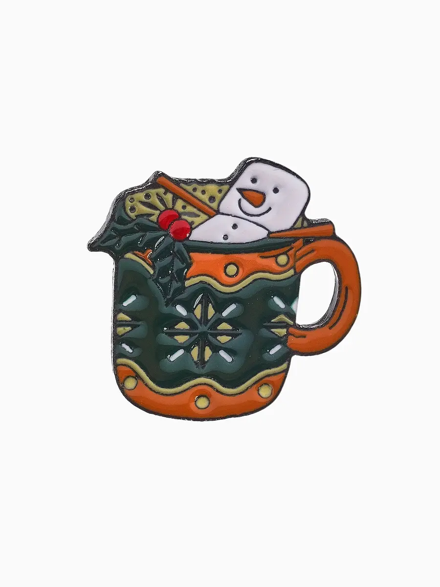 Значок новогодний Снеговик какао с зефирками цветной