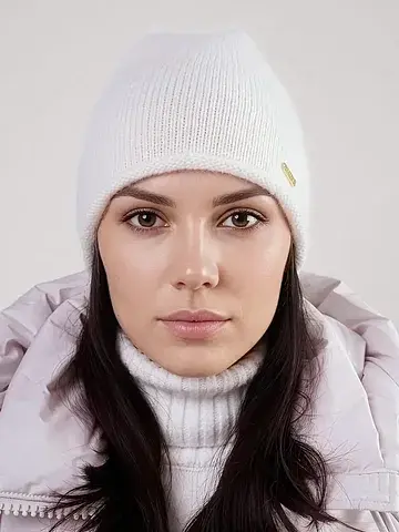 Шапка женская CLEVER