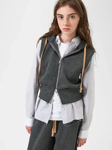 Жилет трикотажный