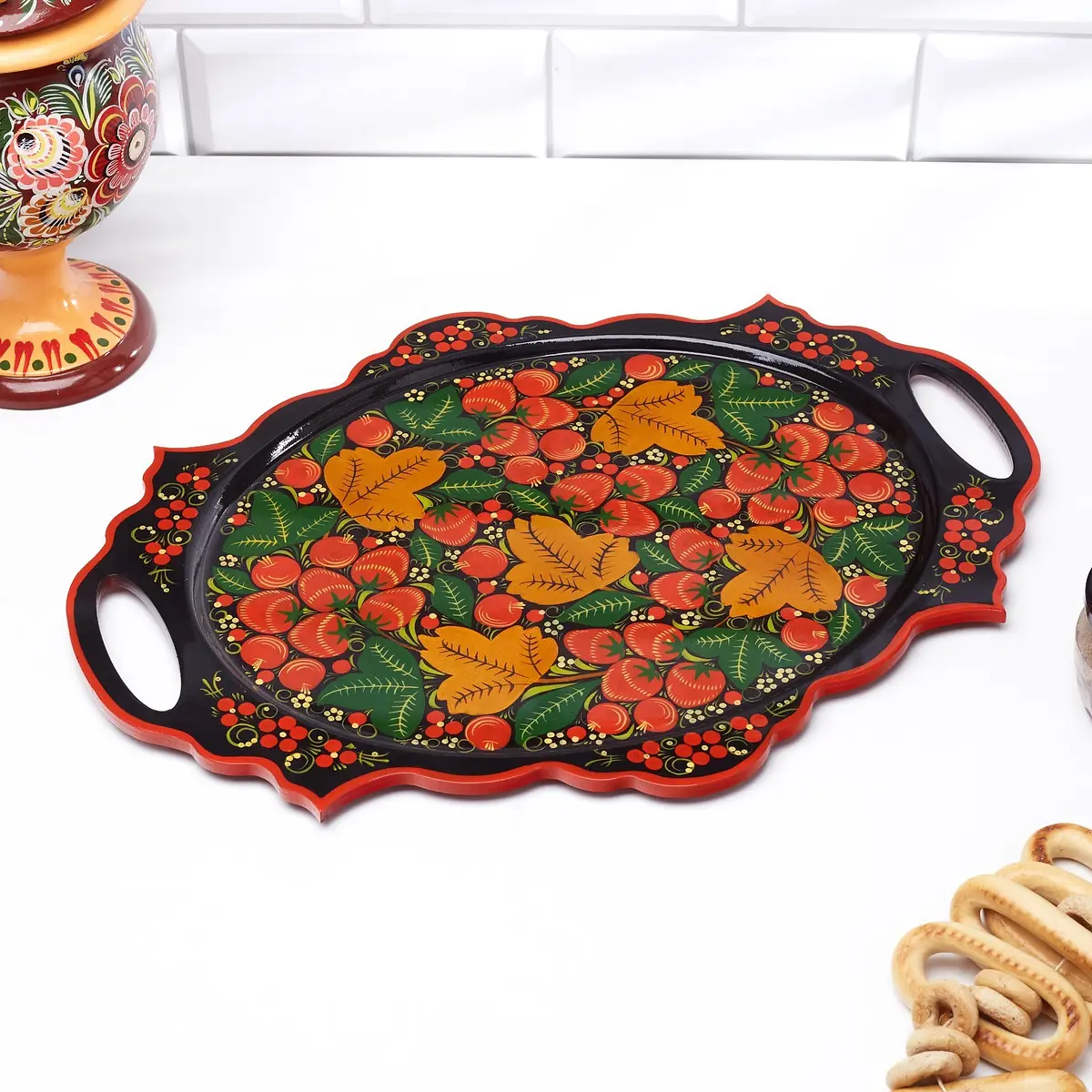 Поднос деревянный с ручками Хохлома овальный 41×25 см