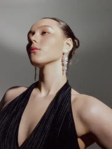 Серьги висячие со стразами