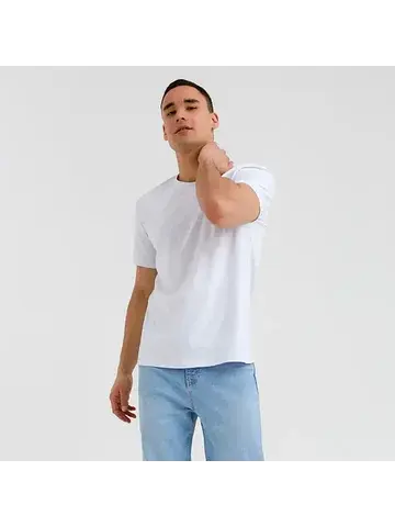 Футболка MINAKU